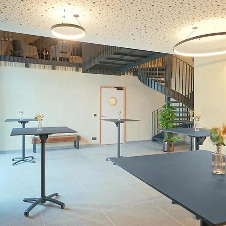 Domaine De L'ambassadeur Hotel *