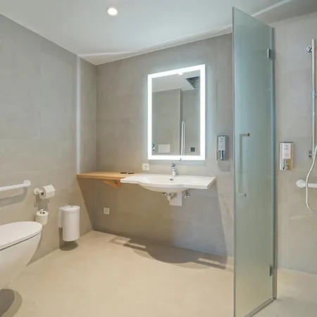 Domaine De L'ambassadeur מלון Léglise